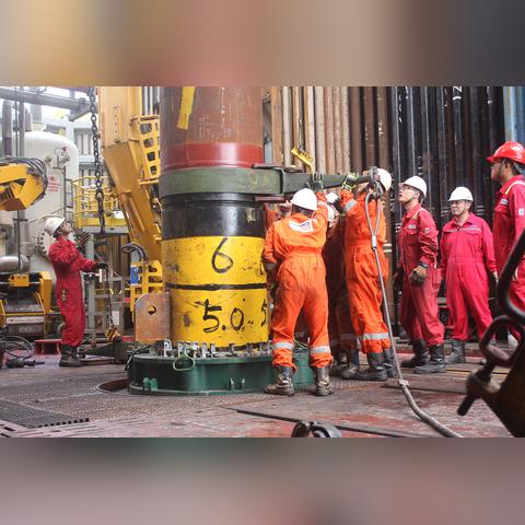 揭开:2025港澳免费资料大全,规避虚假包装危害,明晰解答、解释与落实