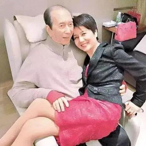 拒绝虚假渲染陷阱,香港最准免费四肖期期准和新澳门今晚一肖预测的揭秘战略释义、解释与落实